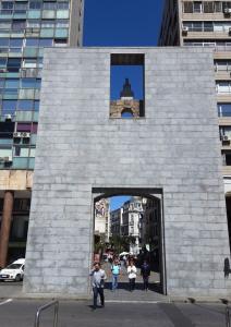 Puerta de la Ciudadela, Montevideo, new side