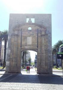 Puerta de la Ciudadela, Montevideo, old side