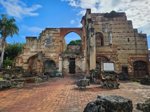 Hospital San Nicolas de Bari (ruins)