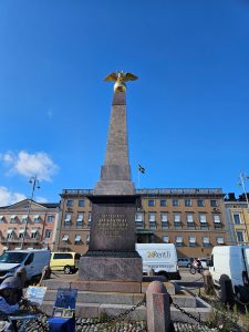 Czarina's Stone monument, Market Square (1835), Helsinki