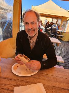 Lunch in the Market Square, Helsinki