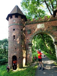 Burgtor im Park Sieglitzer Berg