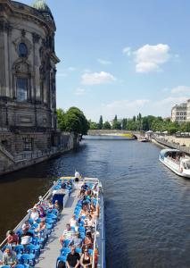 Spree River, Berliner Dom on left