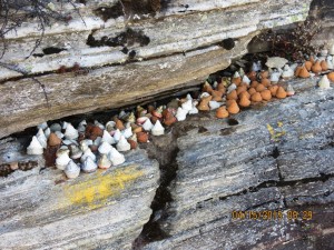 Little stupas (memorials)   