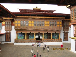 Courtyard, Punakha dzong   