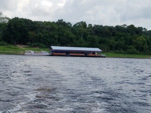 Floating restaurant 