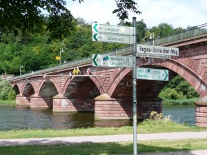 Along the Main Radweg   