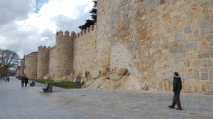 Outside �vila's walls 