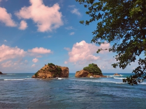 Dominica beach view