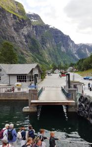 Final fjord stop, Gudvangen