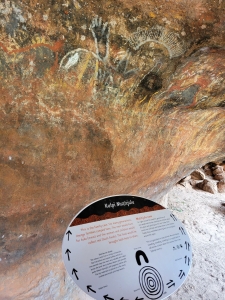 Aboriginal rock art, Uluru