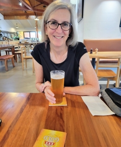 Happy hour at Cooinda Lodge