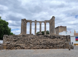 Roman Temple, Évora