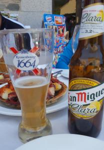 Clara - beer with lemon (like a German Radler)