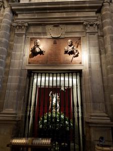 Two popes over the Matamoros
