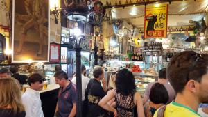 Los Gatos, Calle de Jesús
