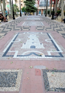 Sidewalk with river stones, Lucena